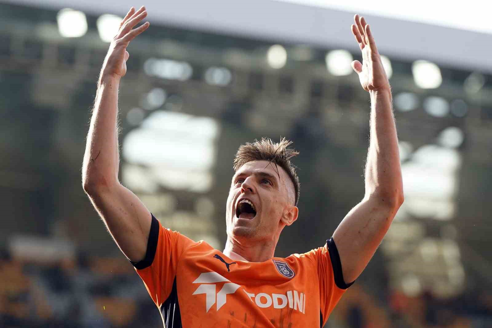2025-yilinin-en-suskunu-ciro-immobile