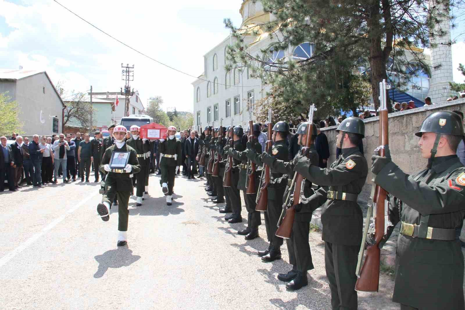 72-yasindaki-kibris-gazisi-son-yolculuguna-ugurlandi