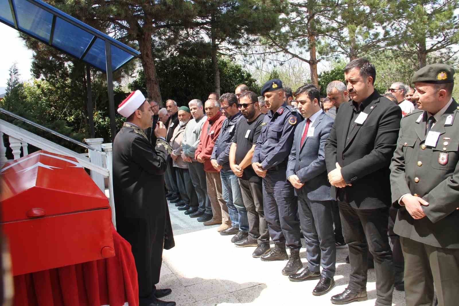 72-yasindaki-kibris-gazisi-son-yolculuguna-ugurlandi