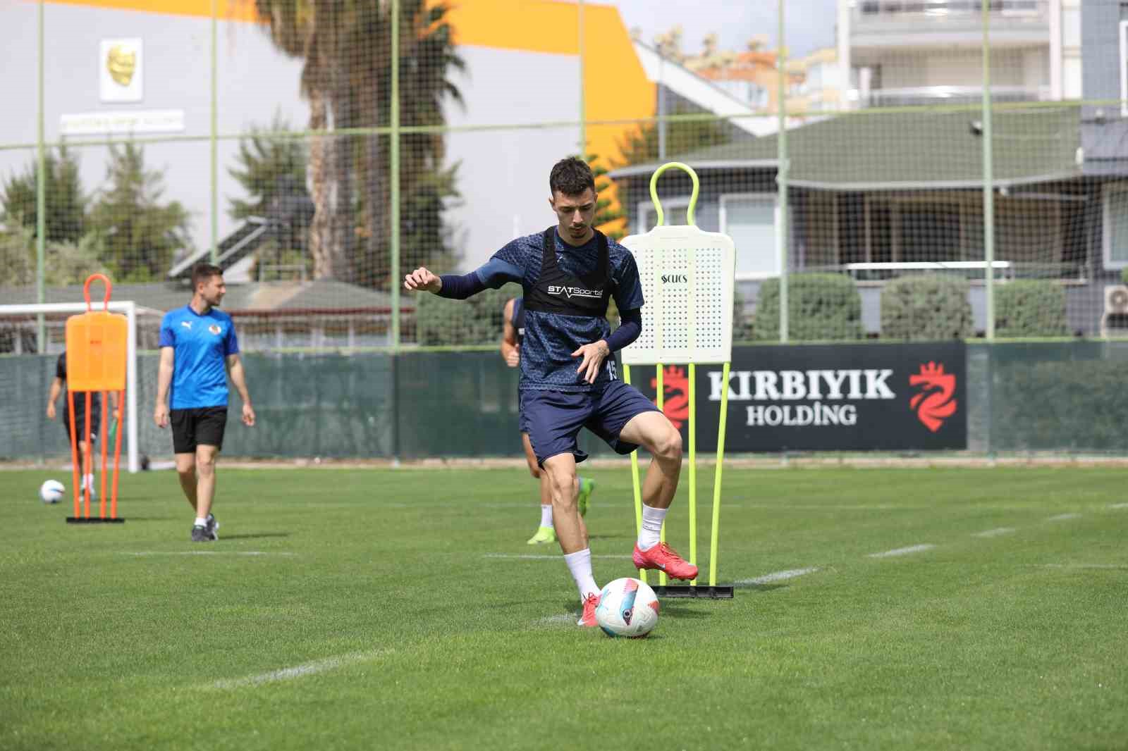 alanyaspor-kayserispor-maci-hazirliklarina-basladi
