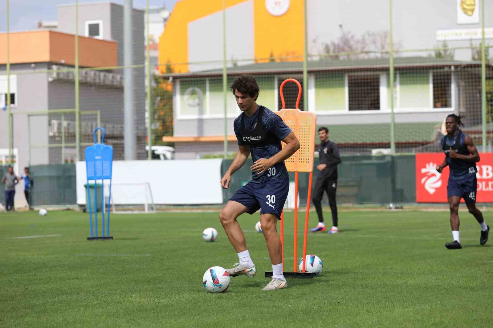 alanyaspor-kayserispor-maci-hazirliklarina-basladi