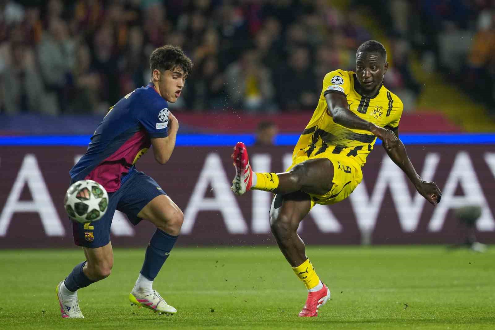 barcelona-yari-final-kapisini-araladi