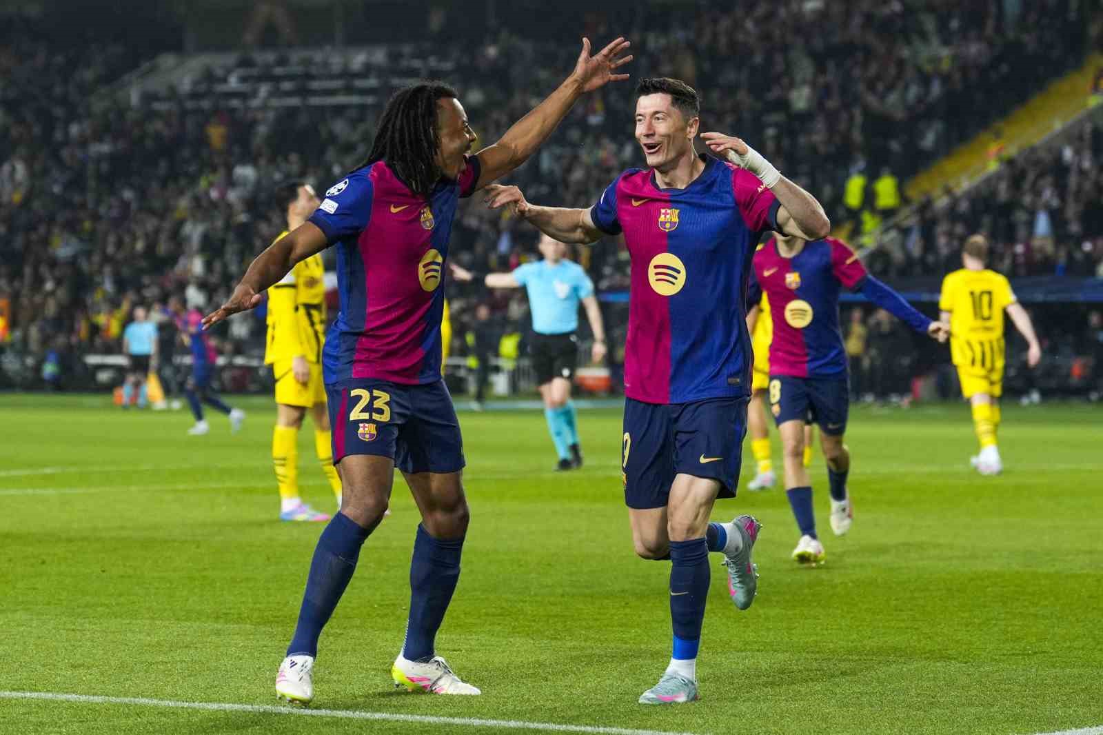 barcelona-yari-final-kapisini-araladi