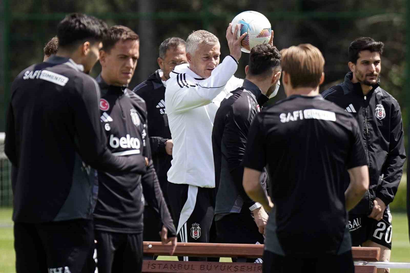 besiktas-fenerbahce-maci-hazirliklarini-surdurdu