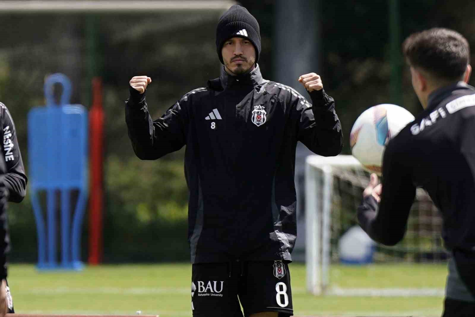 besiktas-fenerbahce-maci-hazirliklarini-surdurdu