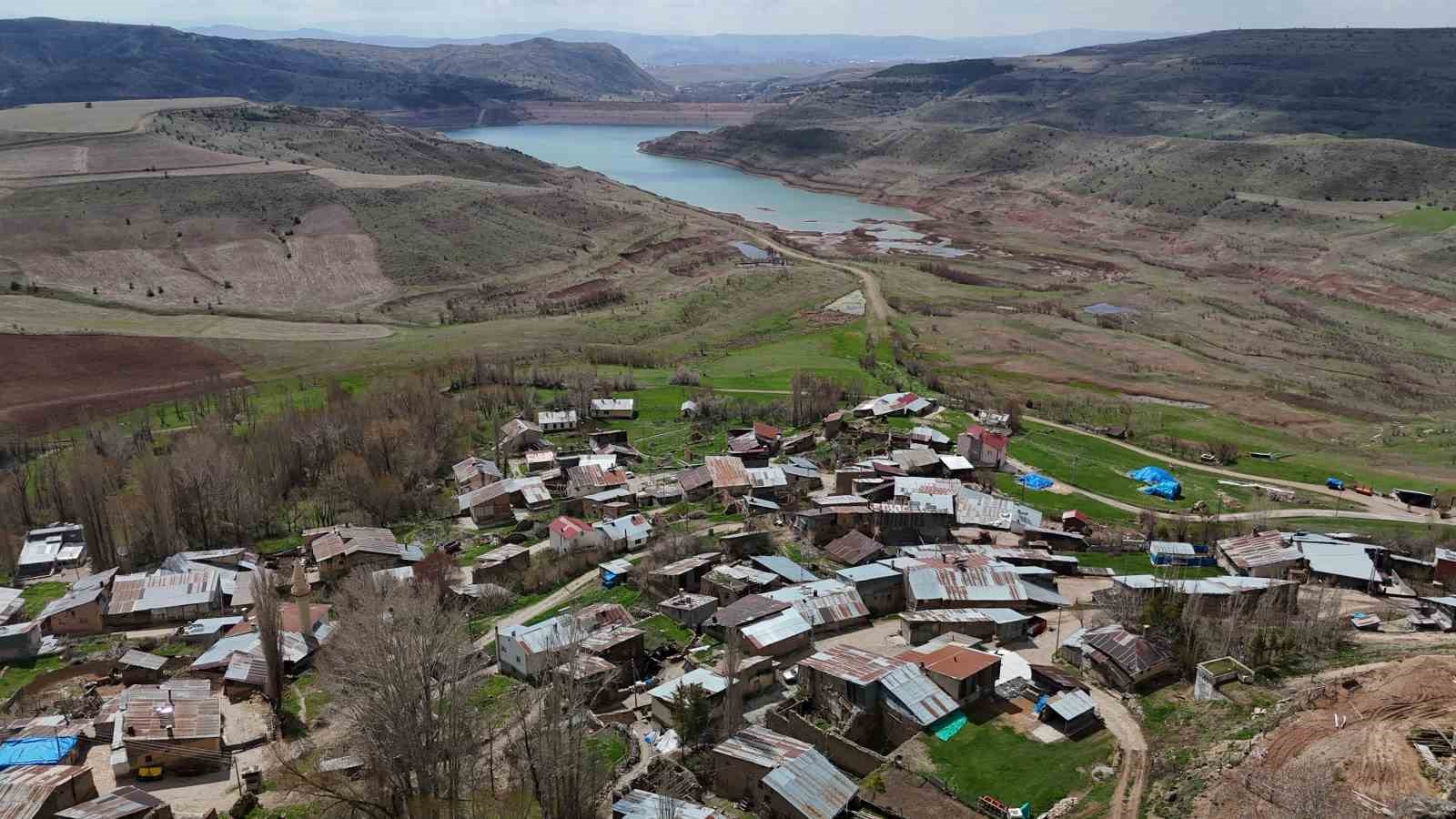 bu-koyun-suyunu-icen-doktor-oluyor-her-haneden-cikan-en-az-bir-doktor-var