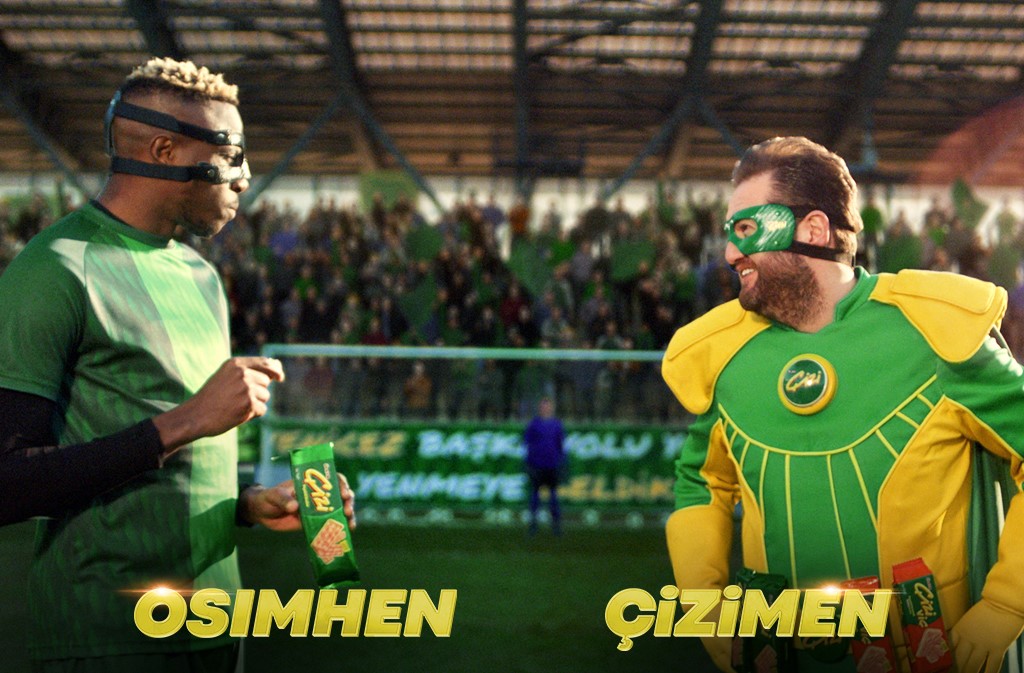 cizimen-ve-osimhen-ayni-reklamda-bulustu