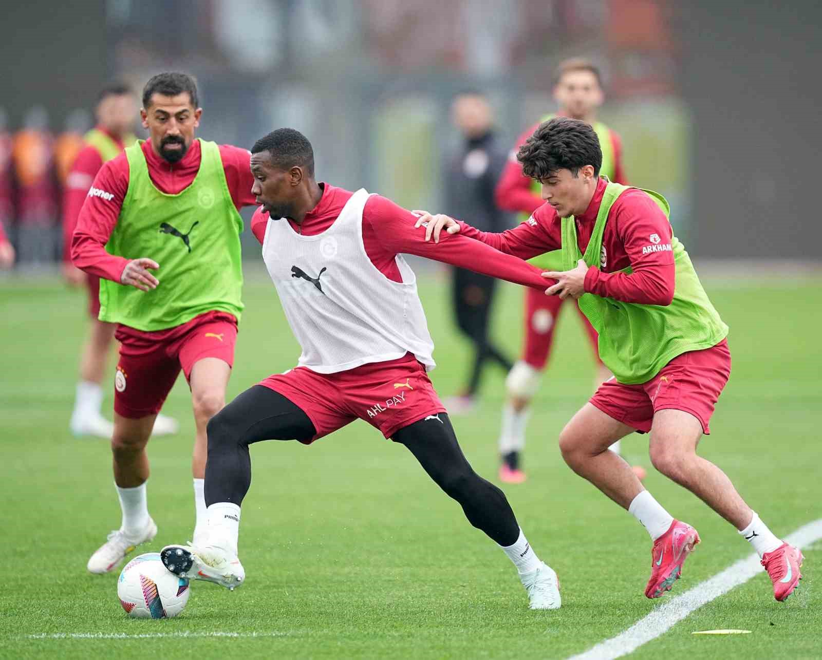 galatasaray-eyupspor-maci-hazirliklarina-basladi