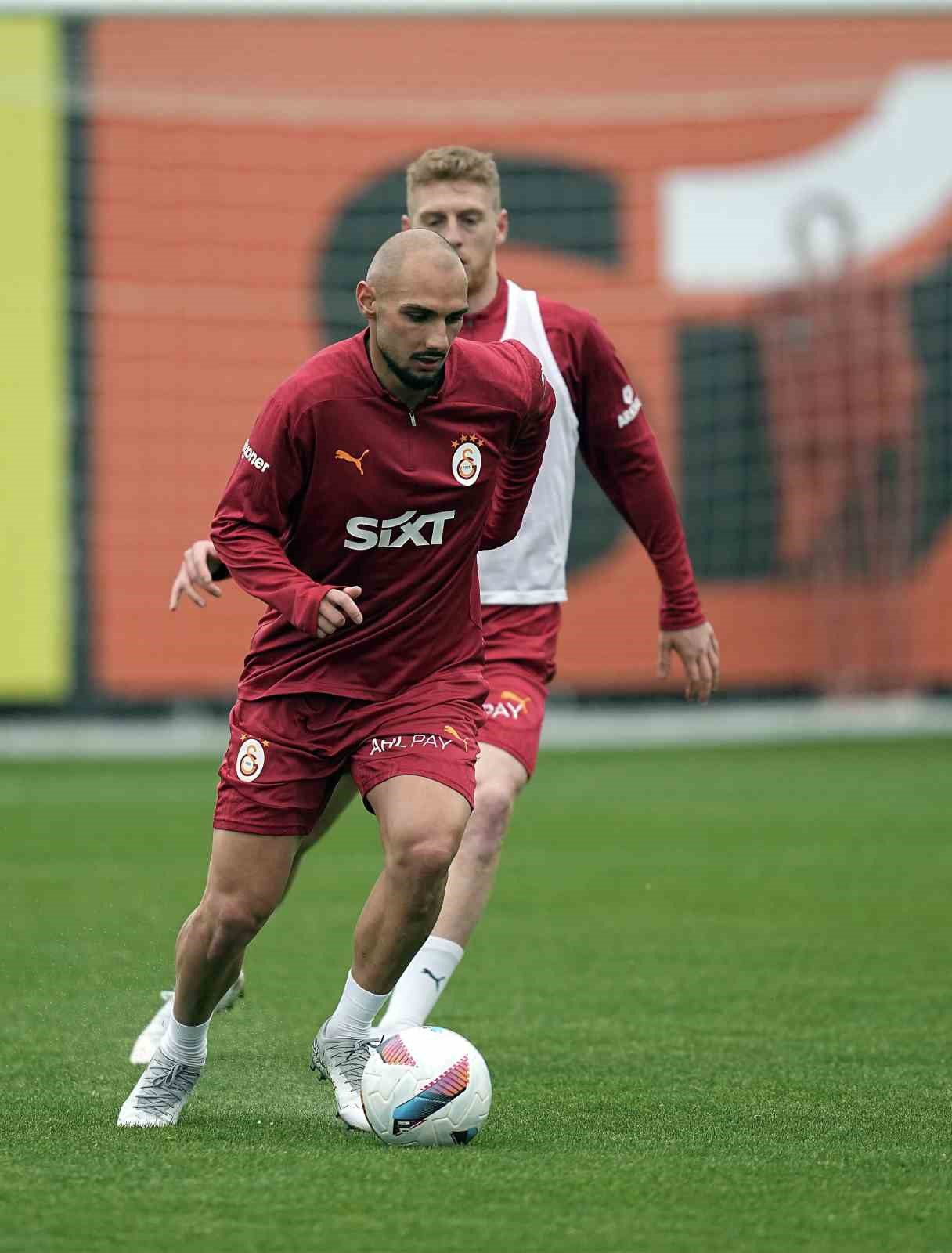 galatasaray-konyaspor-maci-hazirliklarina-ara-vermeden-basladi