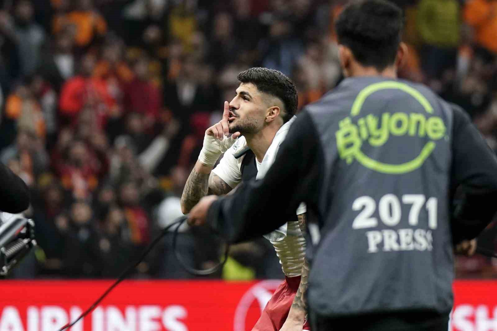 galatasarayda-galibiyet-3lusu-eren-elmalidan
