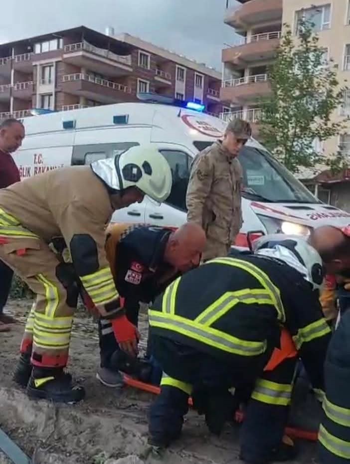 hurdaya-donen-tofastaki-4-kisi-yaralandi