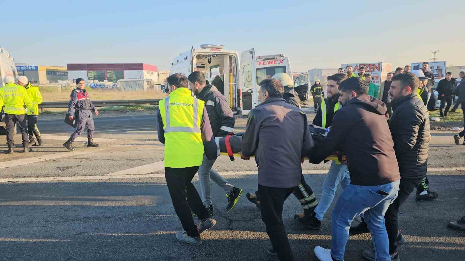 iki-servis-carpisti-18-yarali