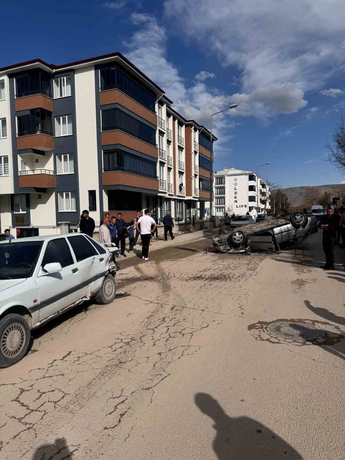 kahramanmarasta-trafik-kazasi-2-yarali