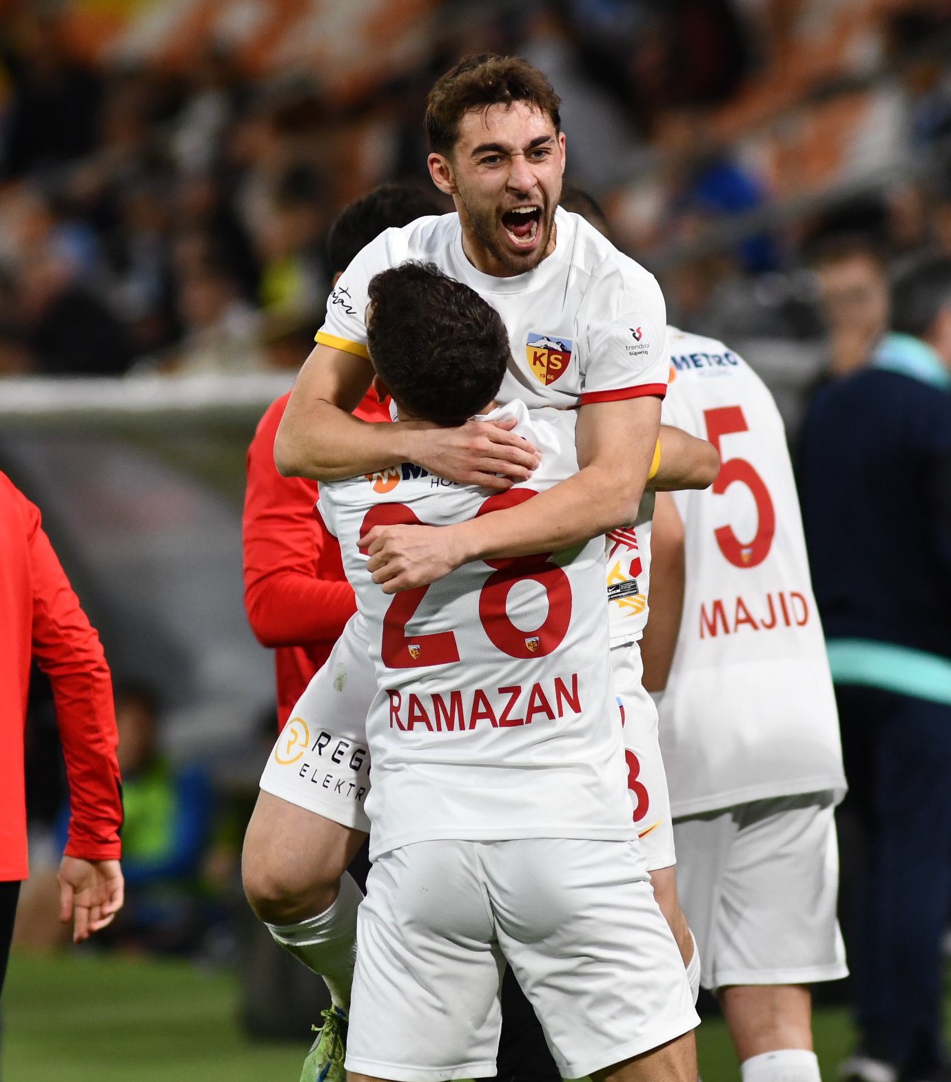 kayserispor-jakirovic-ile-9-macta-17-puan-toplandi
