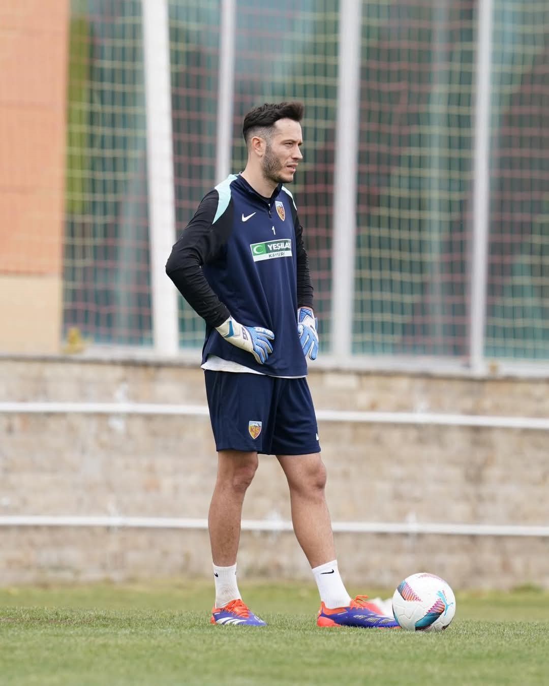 kayserisporda-fenerbahce-mesaisi-basladi