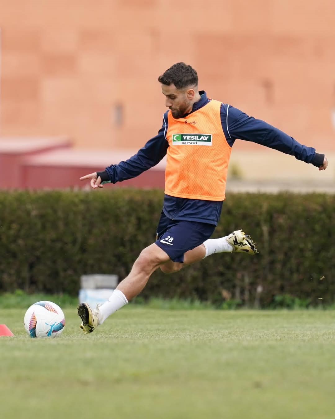 kayserisporda-fenerbahce-mesaisi-basladi