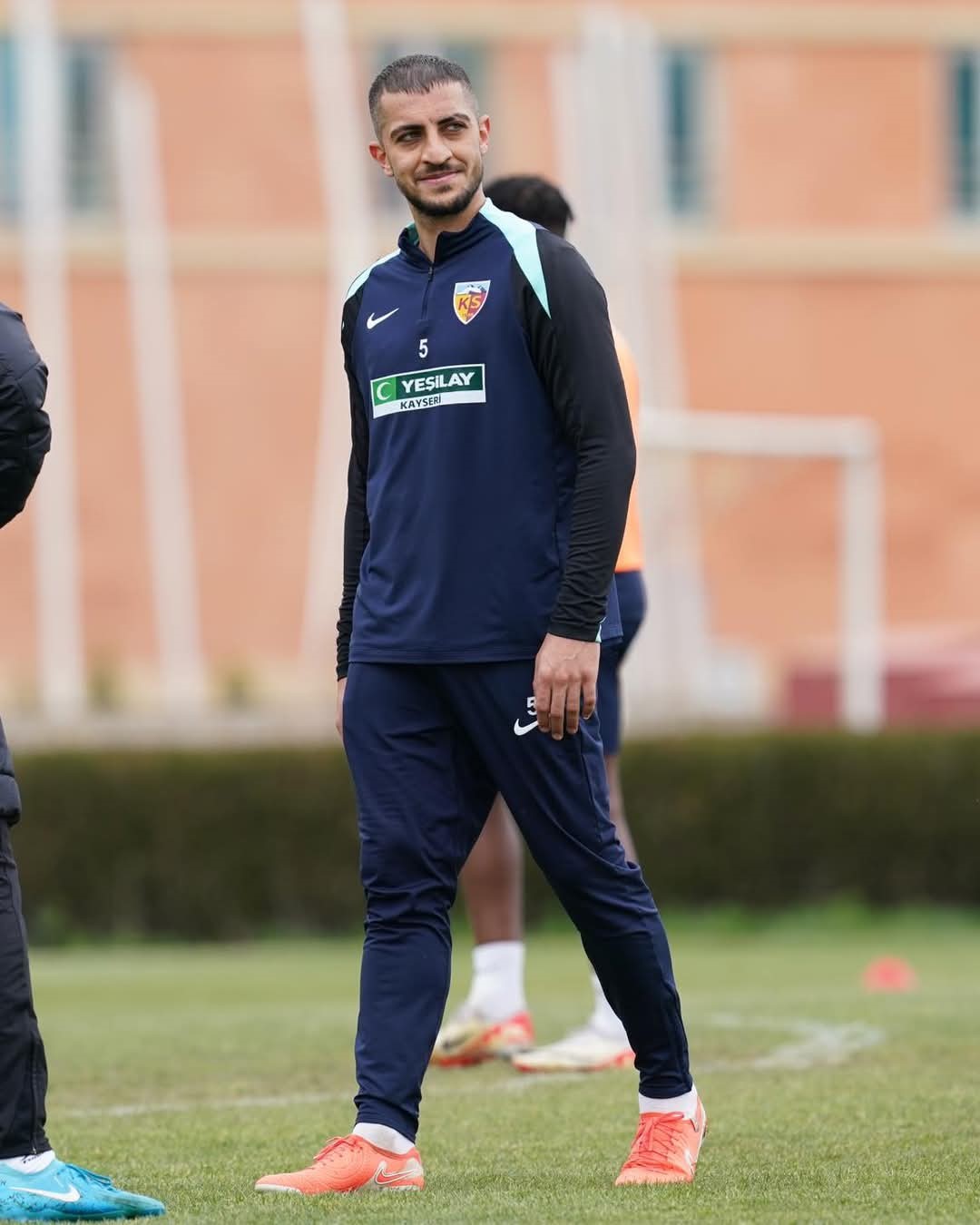 kayserisporda-fenerbahce-mesaisi-basladi