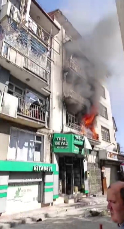 konyada-cikan-yanginda-2-cocuk-hayatini-kaybetti