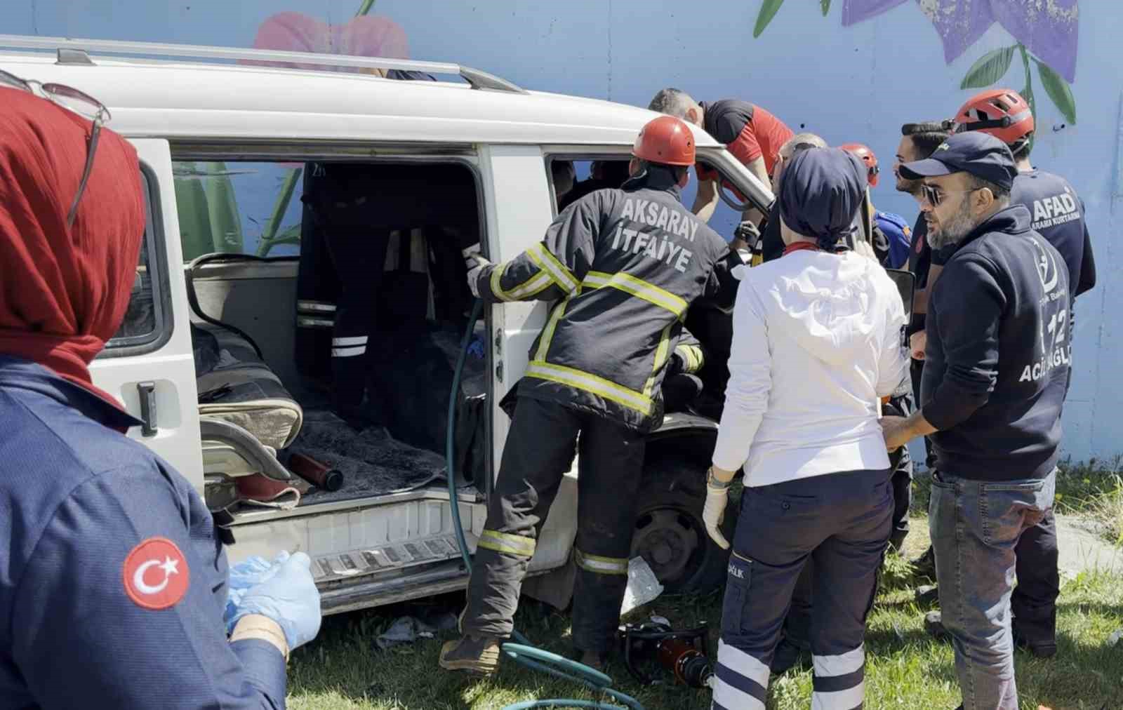 lastigi-patlayan-minibus-refujdeki-isciye-carpti-5-yarali