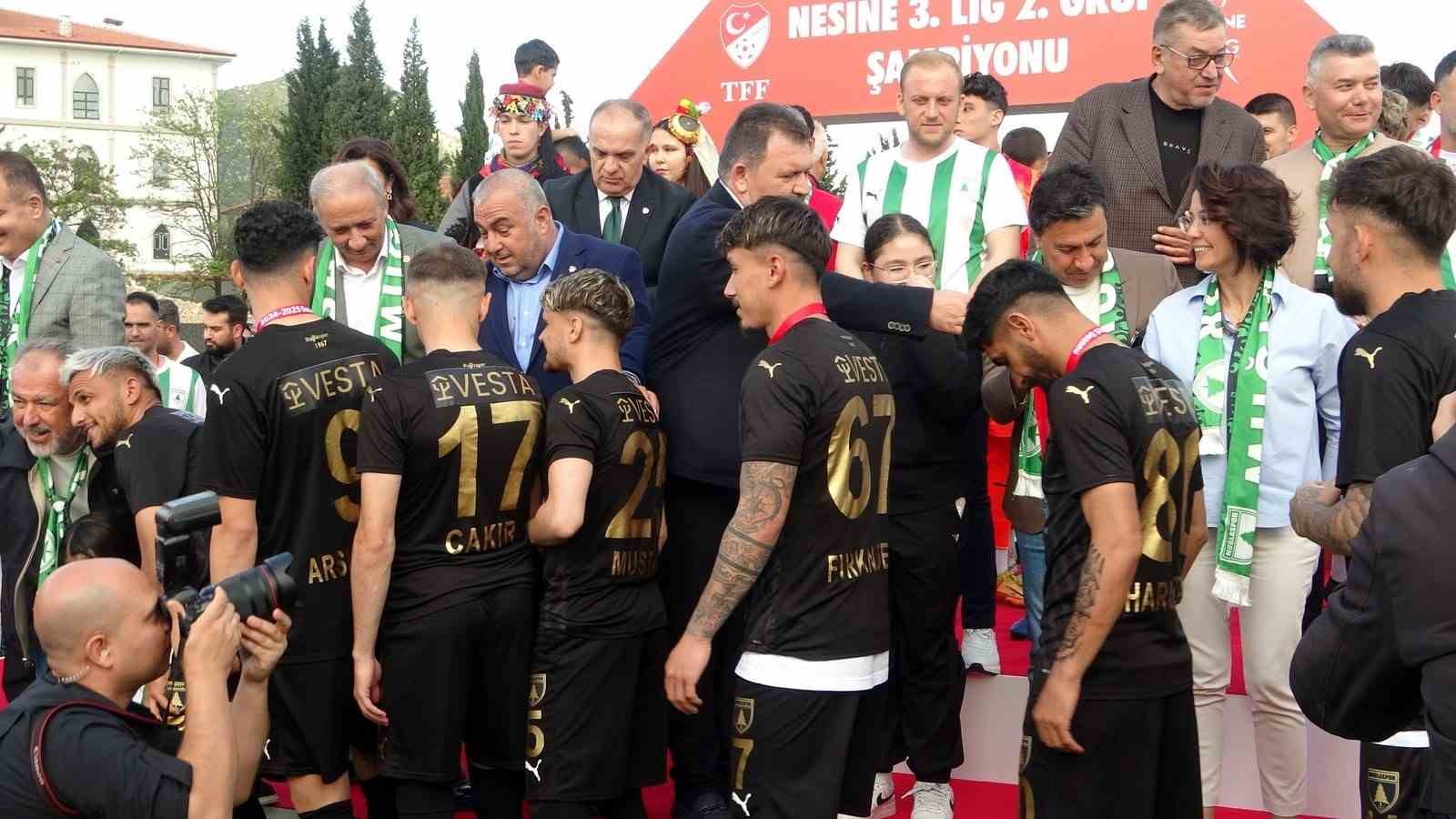 muglaspor-sampiyonluk-kupasini-aldi