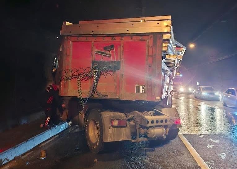 osmaniyede-tunelde-trafik-kazasi-1-yarali