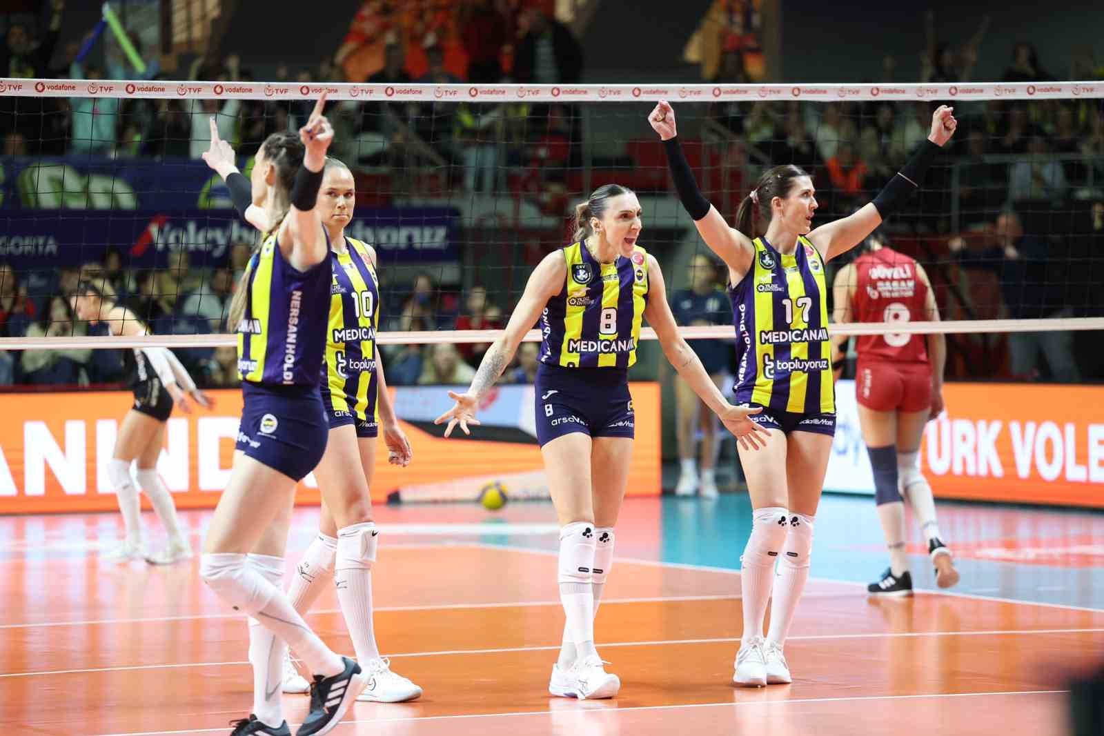 sultanlar-liginde-ikinci-finalist-fenerbahce