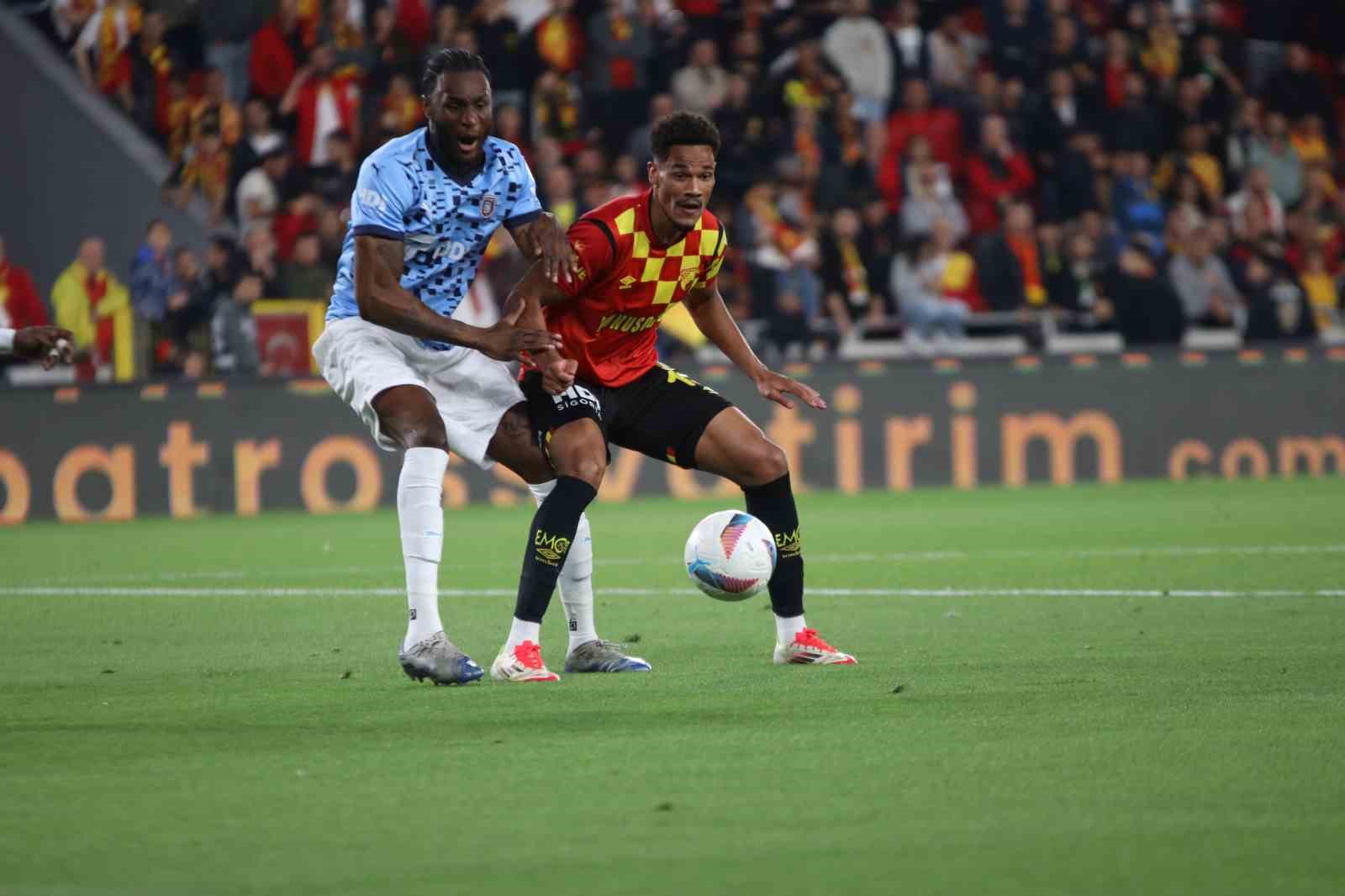 trendyol-super-lig-goztepe-4-basaksehir-1-mac-sonucu
