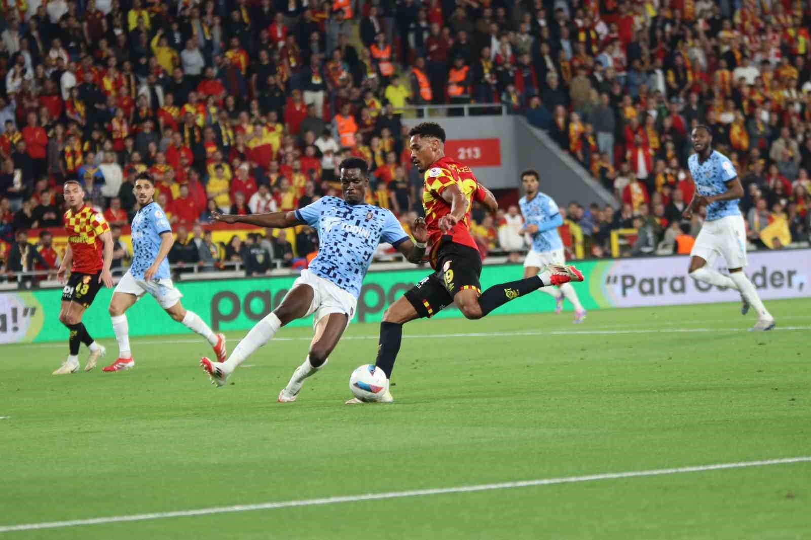 trendyol-super-lig-goztepe-4-basaksehir-1-mac-sonucu