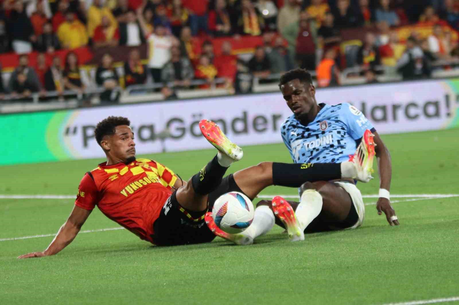 trendyol-super-lig-goztepe-4-basaksehir-1-mac-sonucu