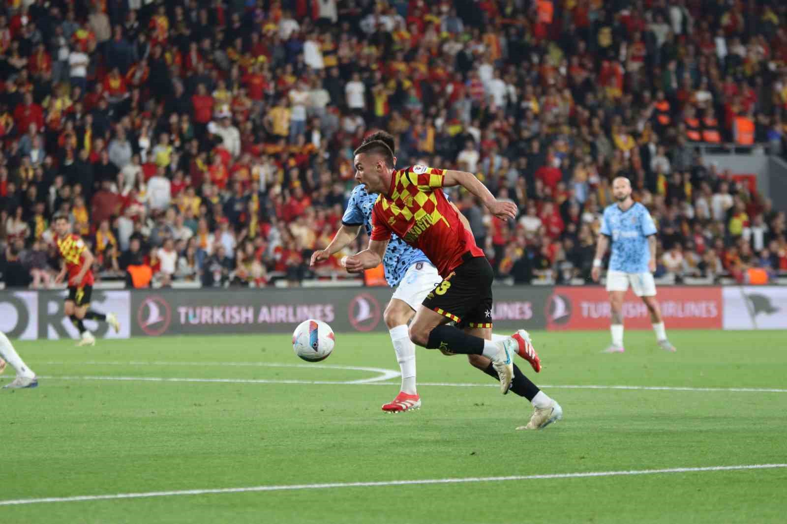 trendyol-super-lig-goztepe-4-basaksehir-1-mac-sonucu