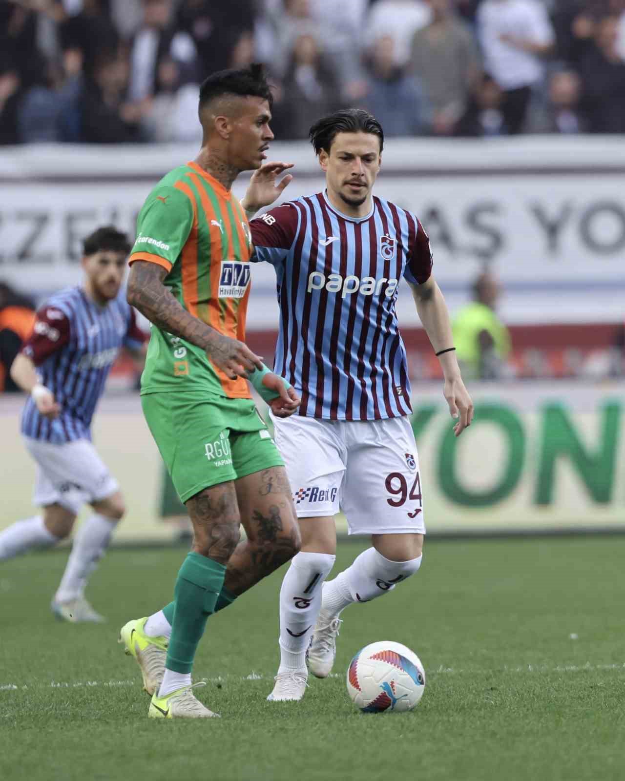 trendyol-super-lig-trabzonspor-4-alanyaspor-3-mac-sonucu