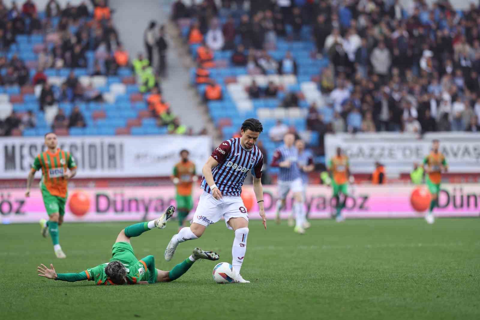 trendyol-super-lig-trabzonspor-4-alanyaspor-3-mac-sonucu