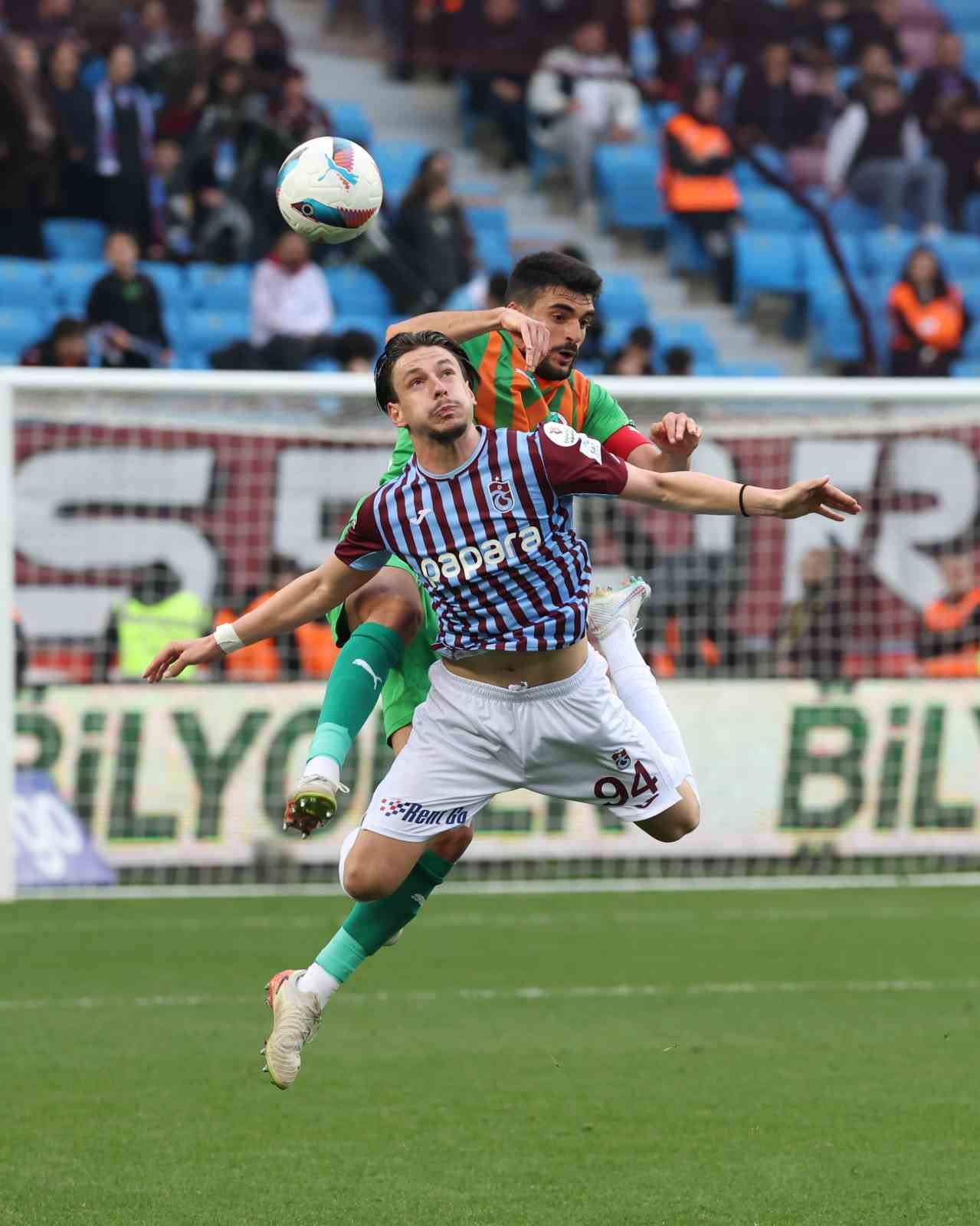 trendyol-super-lig-trabzonspor-4-alanyaspor-3-mac-sonucu
