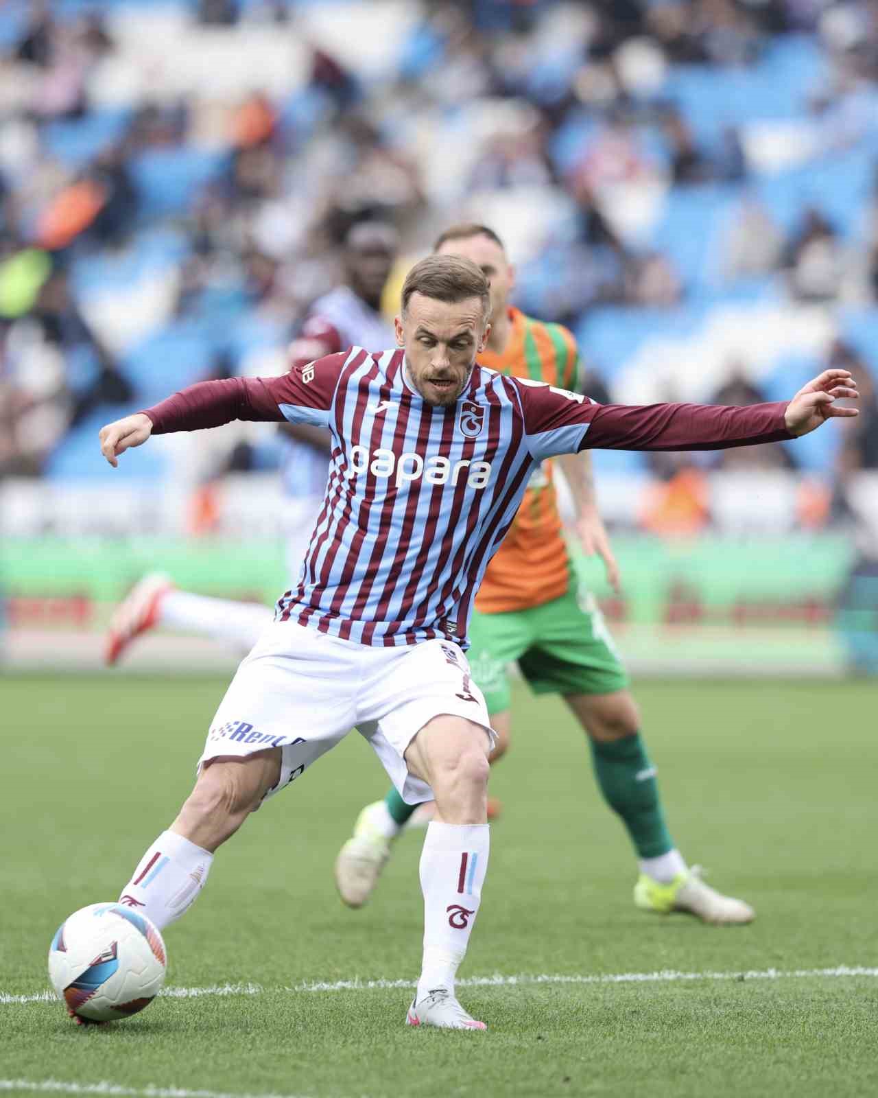 trendyol-super-lig-trabzonspor-4-alanyaspor-3-mac-sonucu