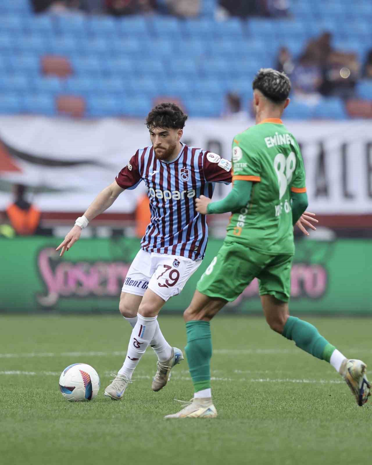 trendyol-super-lig-trabzonspor-4-alanyaspor-3-mac-sonucu