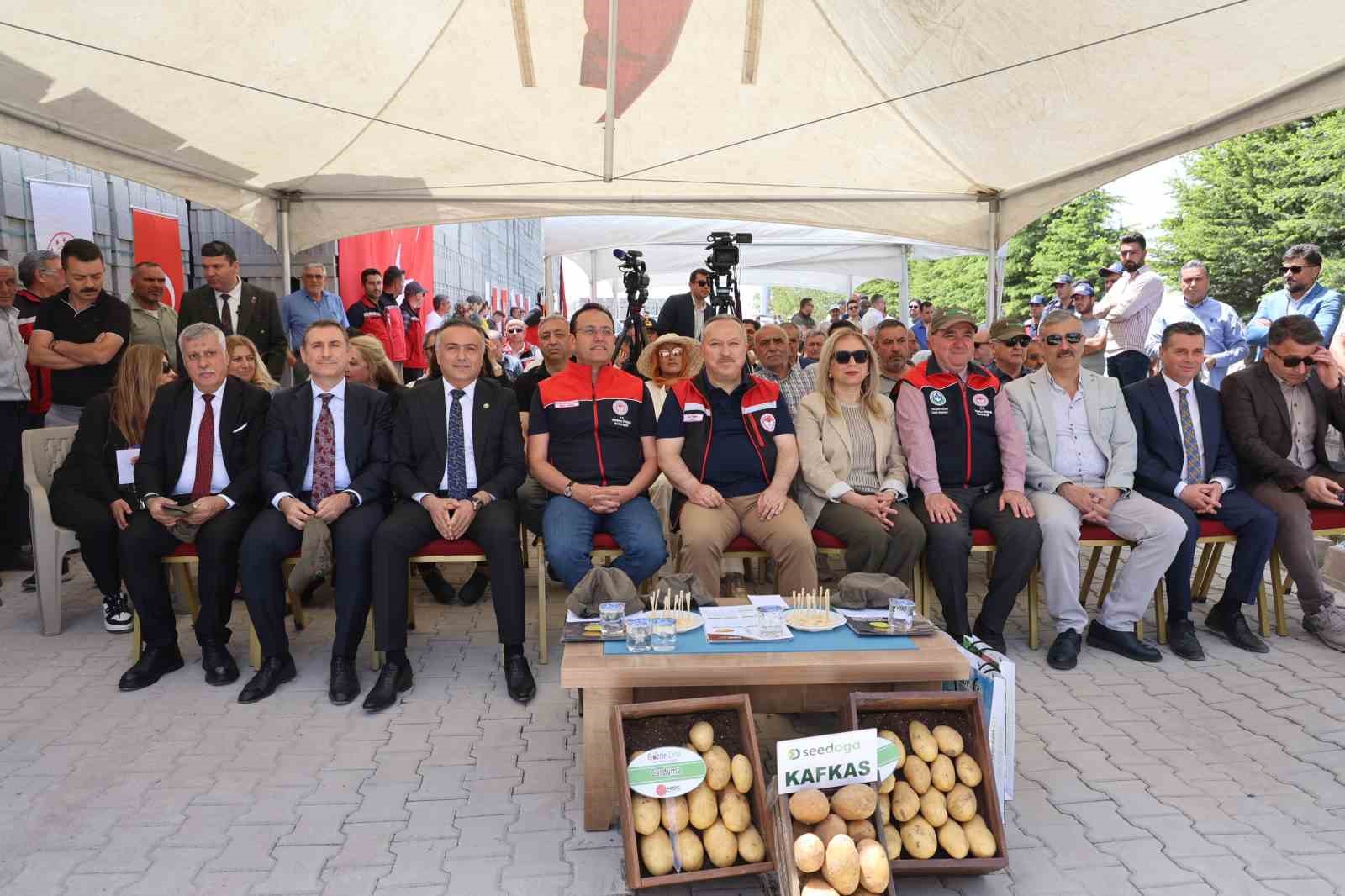 12-bin-500-dekar-alan-ekime-acildi