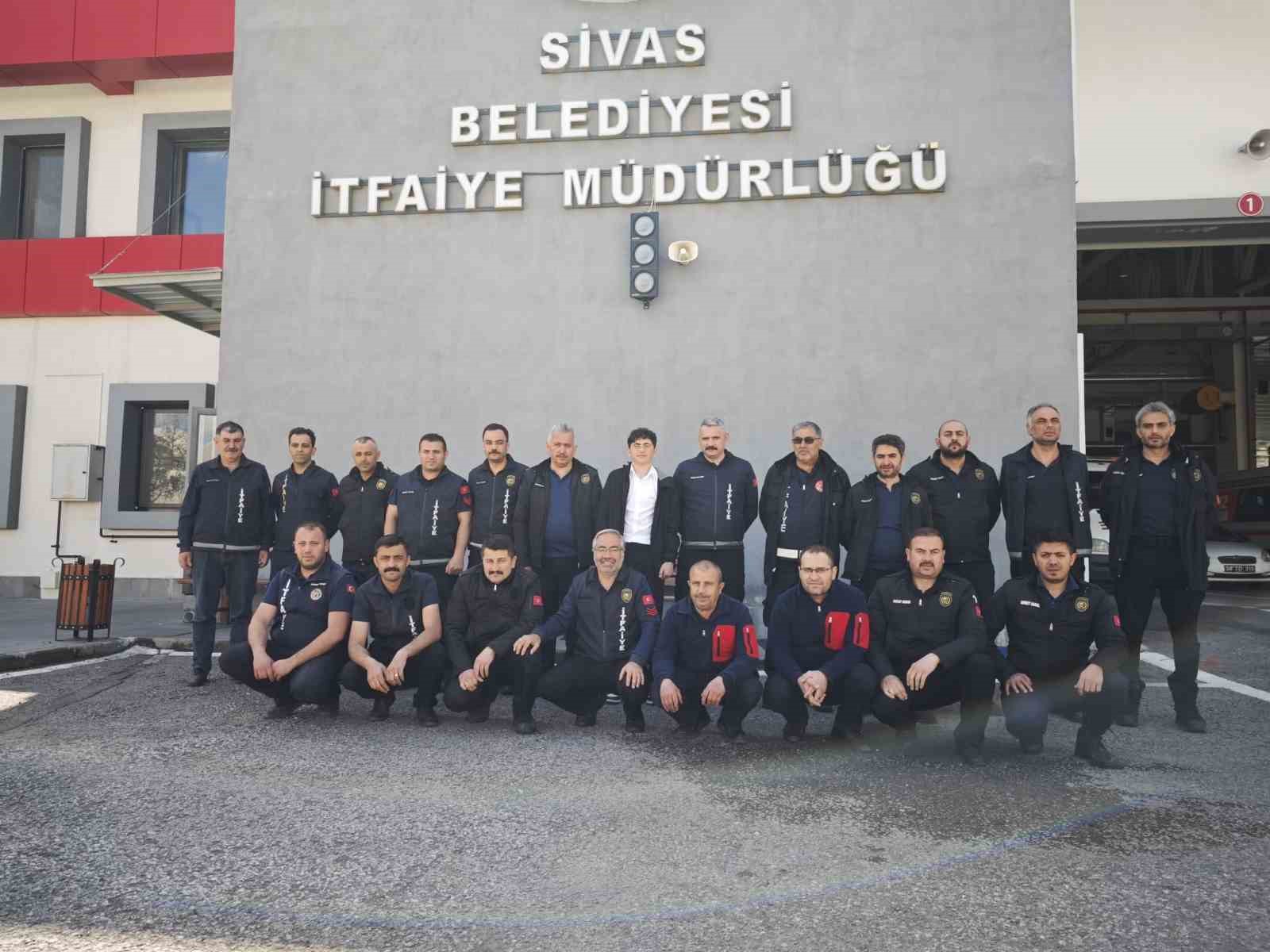 19-mayista-bir-gunlugune-itfaiye-muduru-oldu