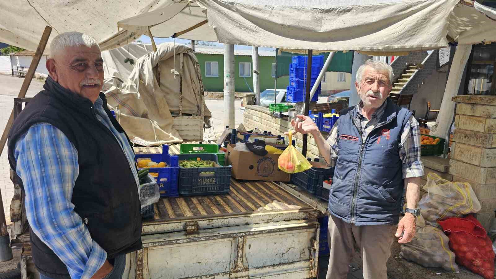 20-yildir-tarlada-uretip-pazarda-satiyor
