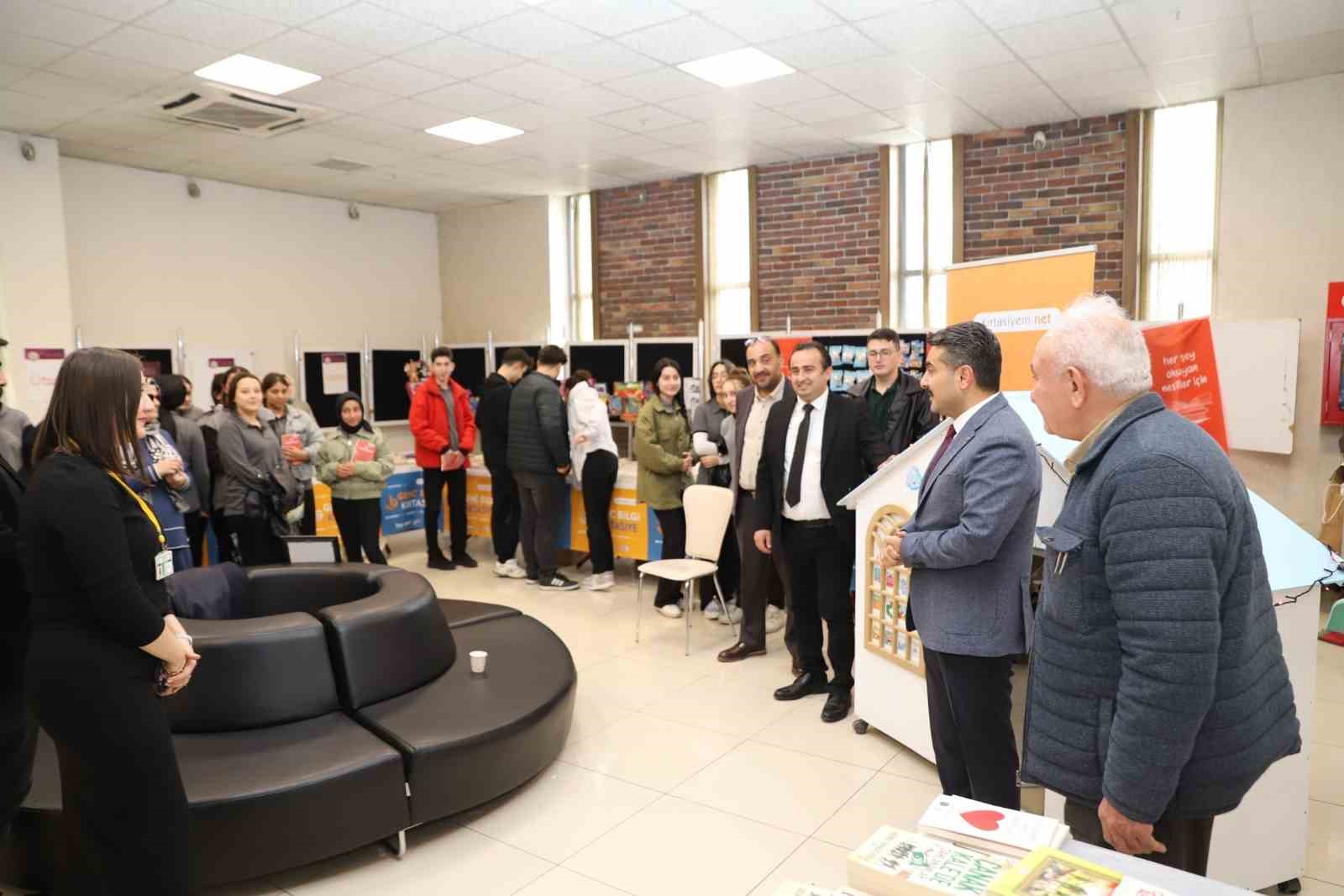 bagislanan-15-bin-kitap-okullara-dagitilacak