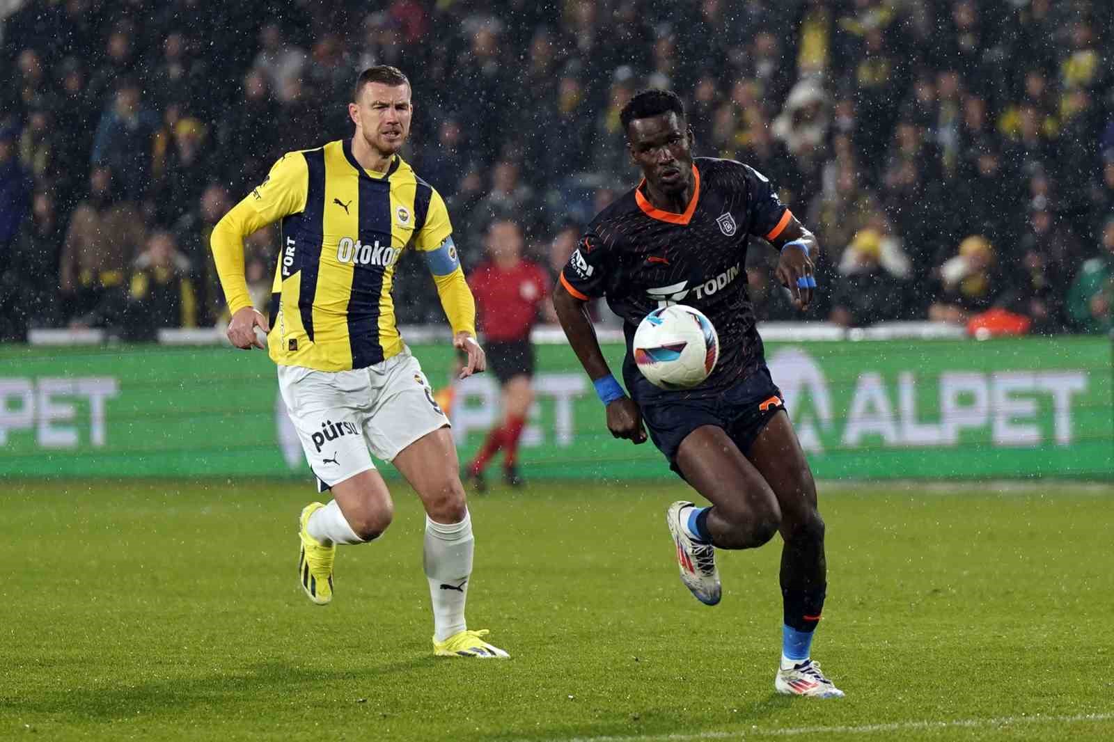 basaksehir-ile-fenerbahce-22-randevuda