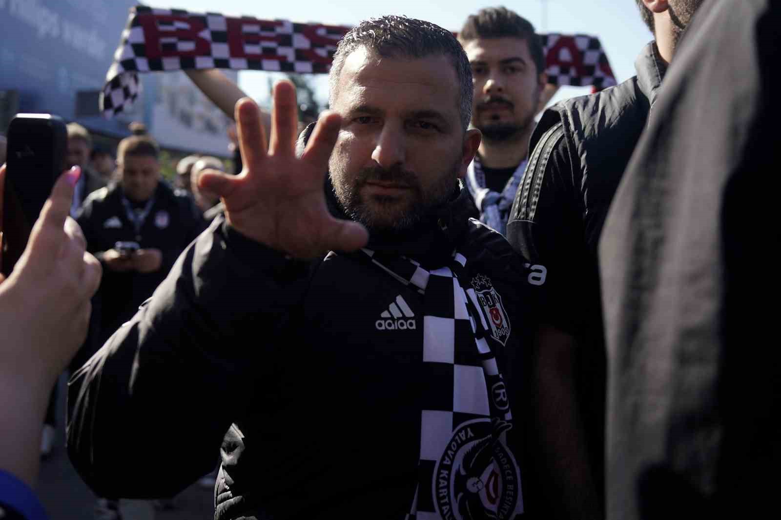 besiktas-taraftari-stada-geldi