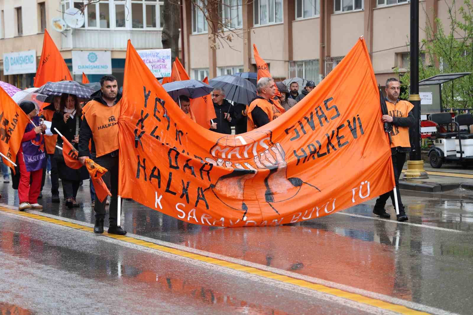 bolucu-slogan-iddiasi-gerginlige-neden-oldu