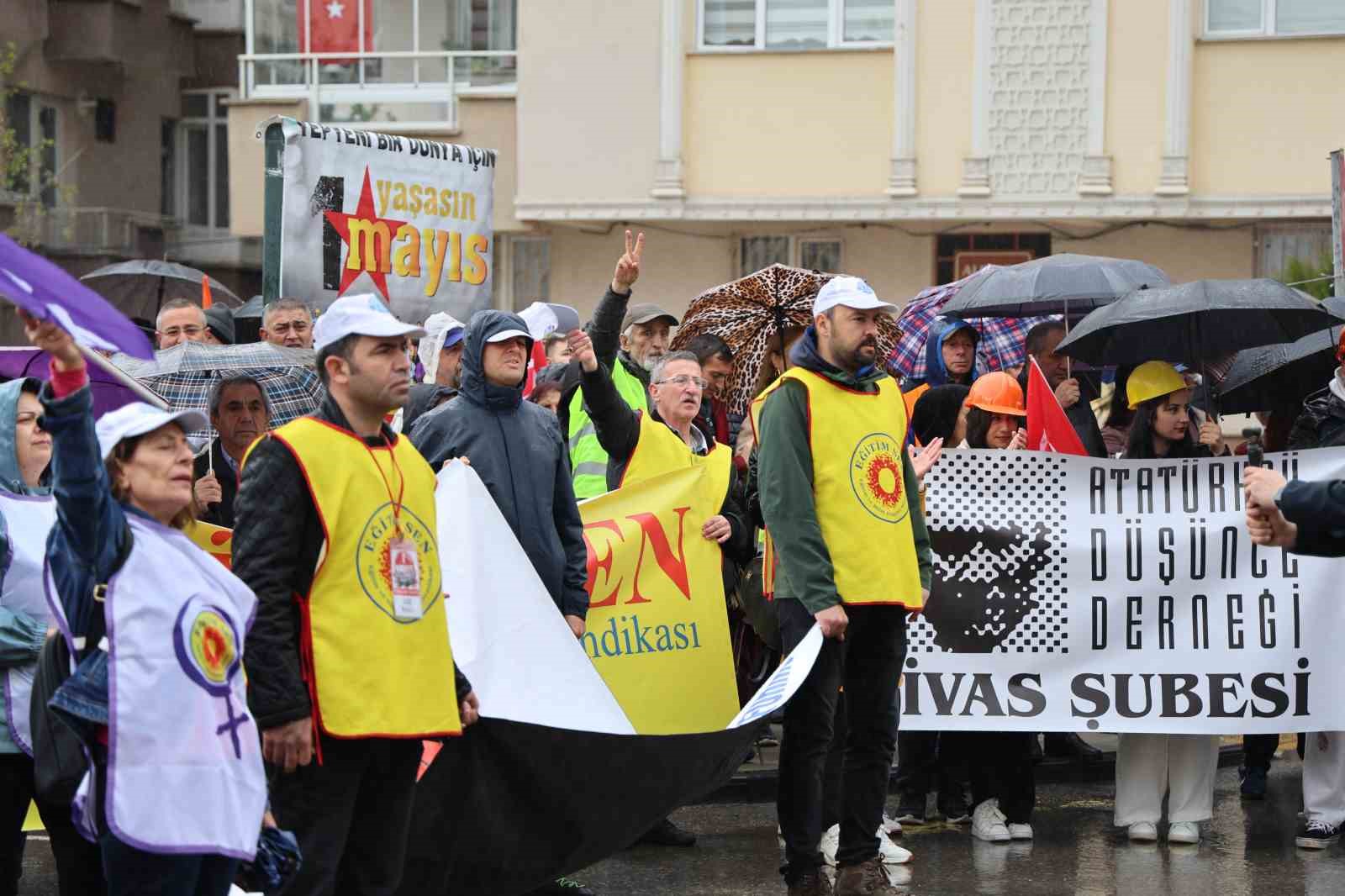 bolucu-slogan-iddiasi-gerginlige-neden-oldu