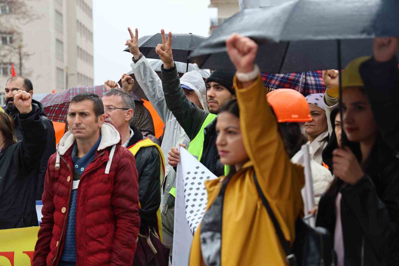 bolucu-slogan-iddiasi-gerginlige-neden-oldu