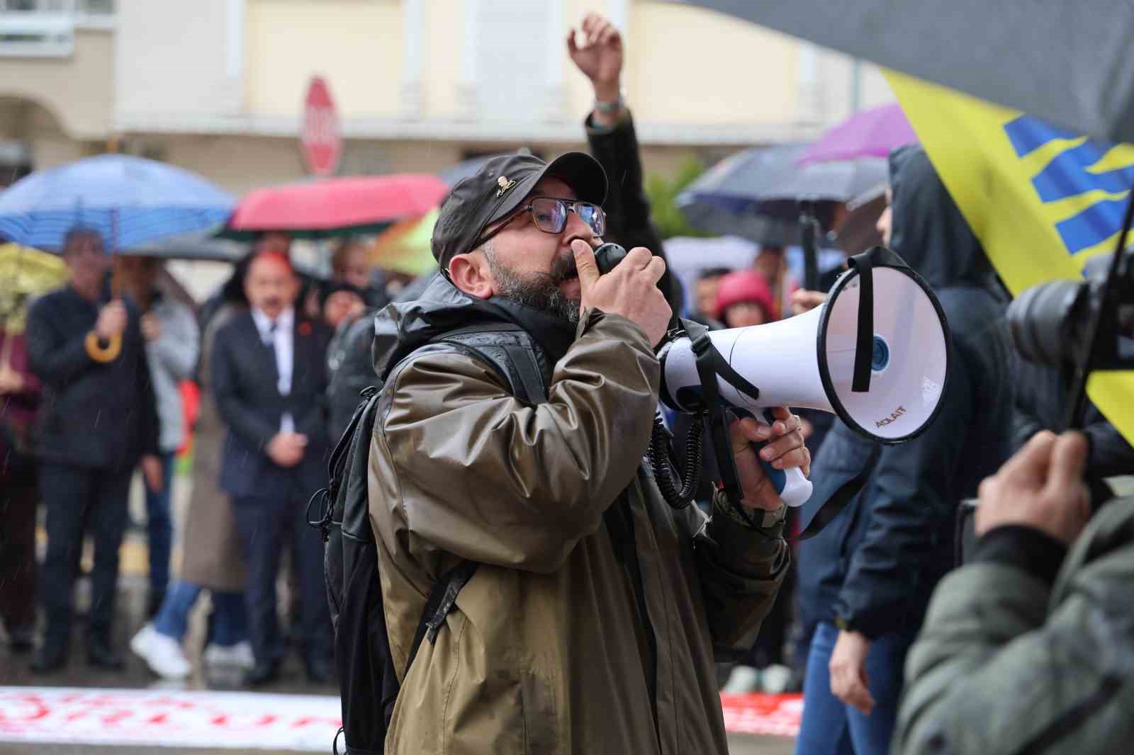 bolucu-slogan-iddiasi-gerginlige-neden-oldu