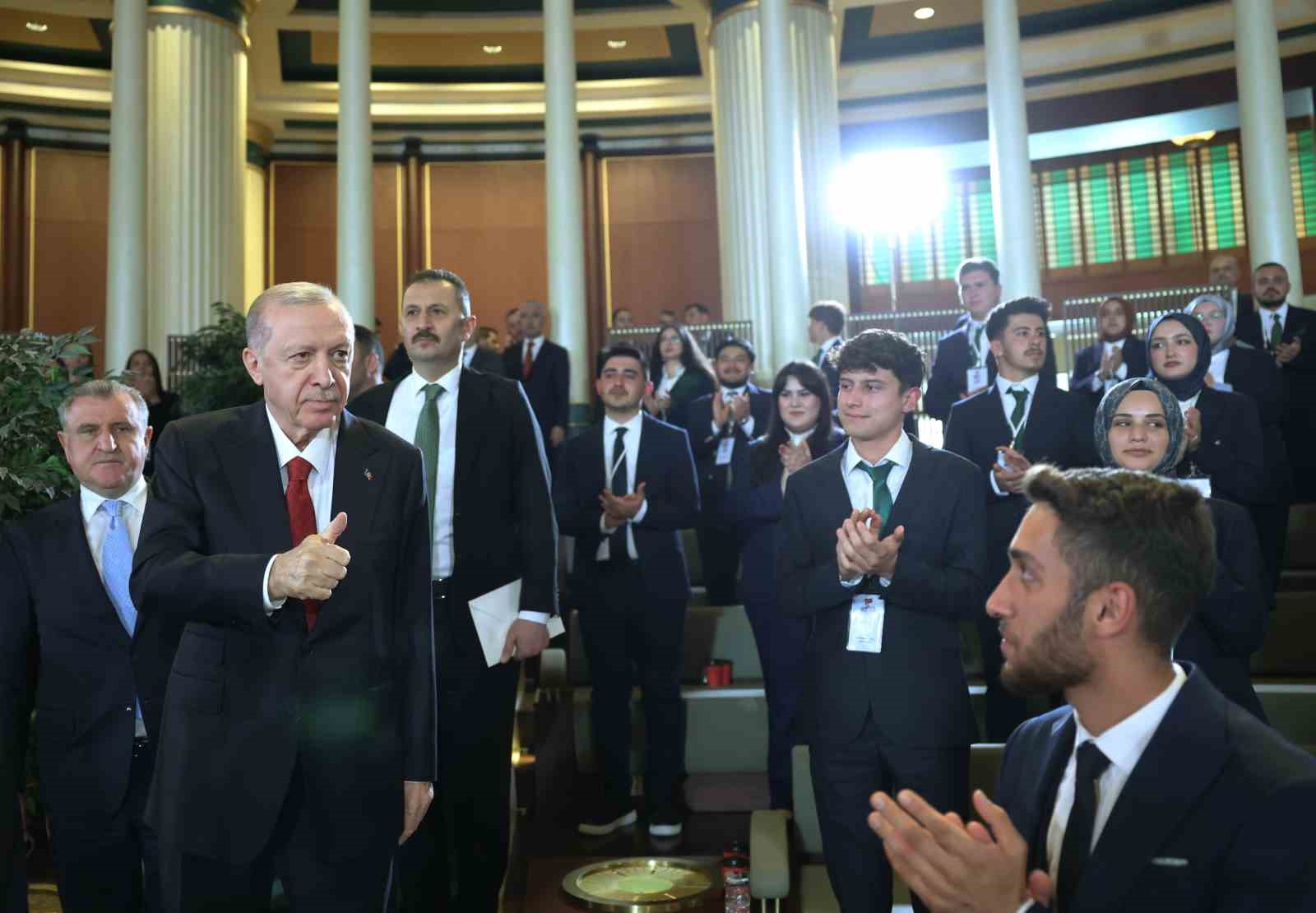 cumhurbaskani-erdogan-terorsuz-turkiye-kavsagini-insallah-suhuletle-dondukten-sonra-turkiye-yuzyili-menziline-cok-daha-hizli-ulasacagiz