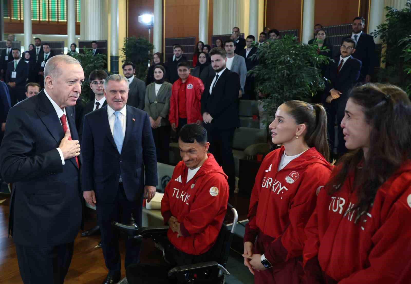 cumhurbaskani-erdogan-terorsuz-turkiye-kavsagini-insallah-suhuletle-dondukten-sonra-turkiye-yuzyili-menziline-cok-daha-hizli-ulasacagiz