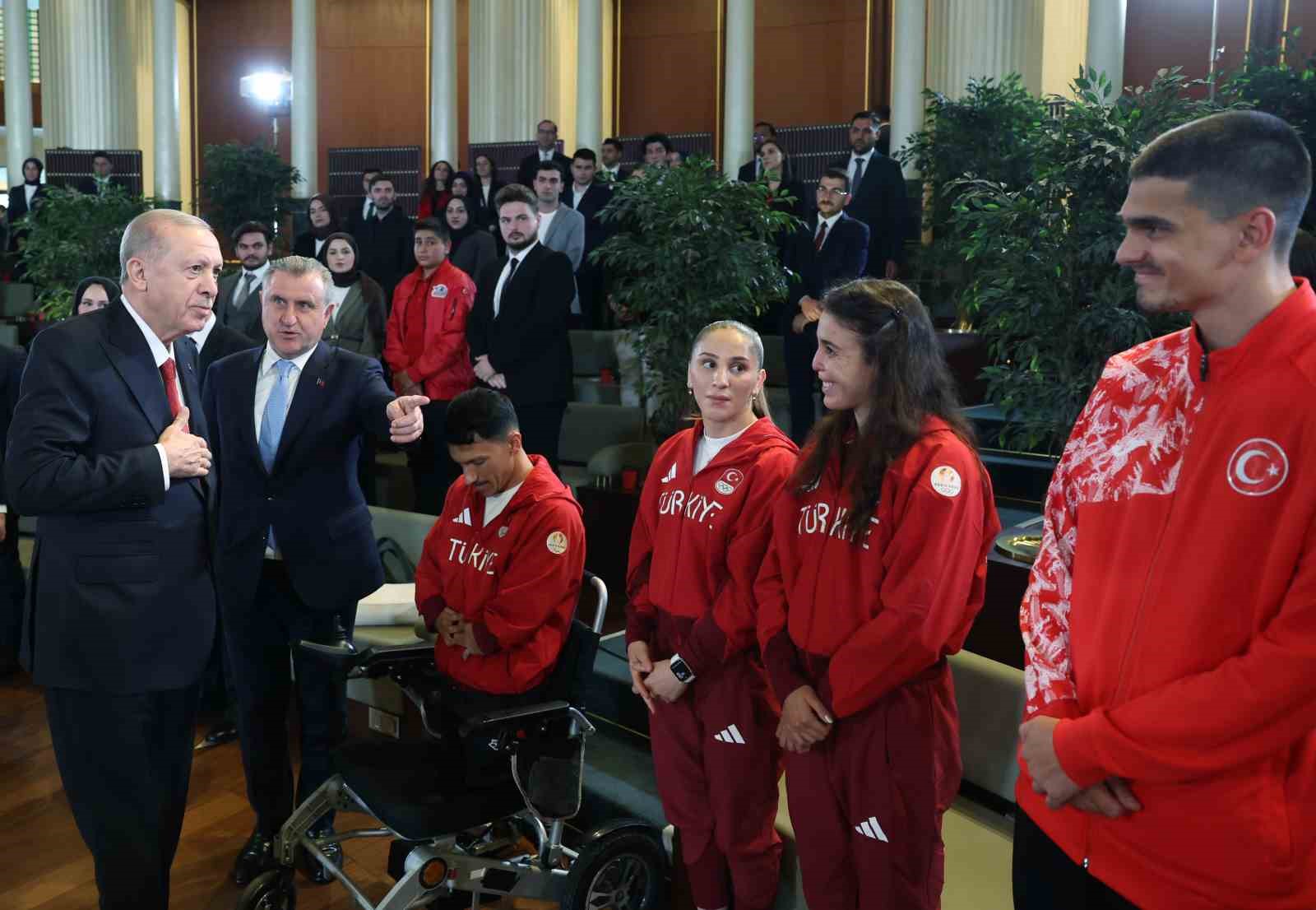 cumhurbaskani-erdogan-terorsuz-turkiye-kavsagini-insallah-suhuletle-dondukten-sonra-turkiye-yuzyili-menziline-cok-daha-hizli-ulasacagiz