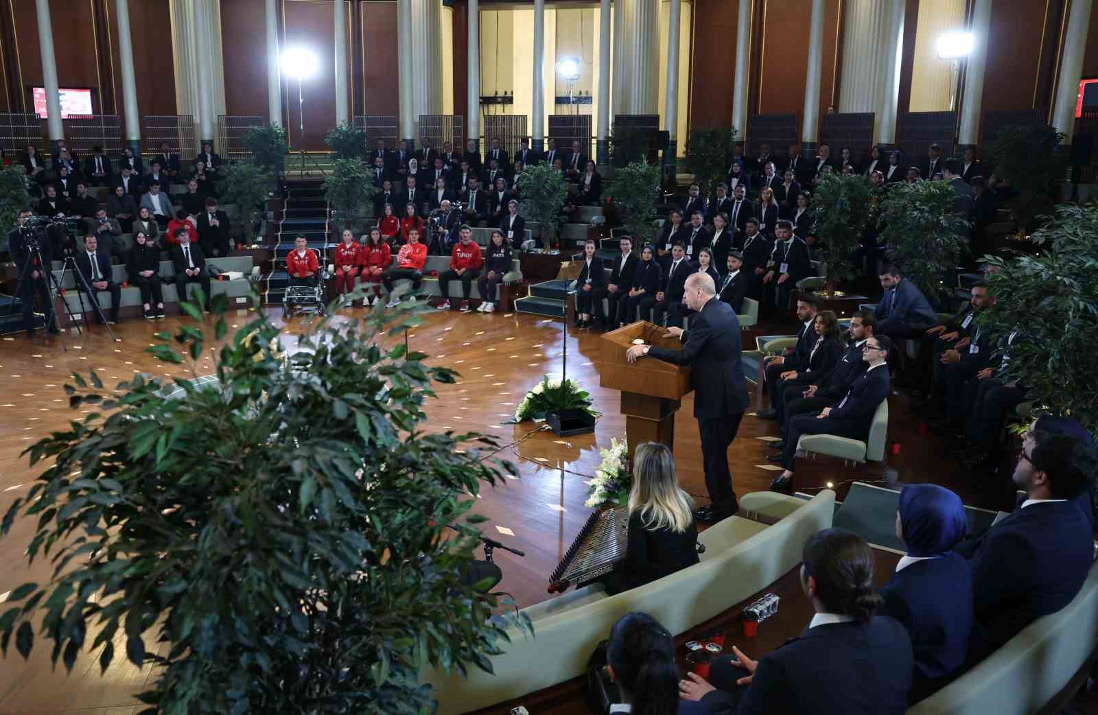 cumhurbaskani-erdogan-terorsuz-turkiye-kavsagini-insallah-suhuletle-dondukten-sonra-turkiye-yuzyili-menziline-cok-daha-hizli-ulasacagiz