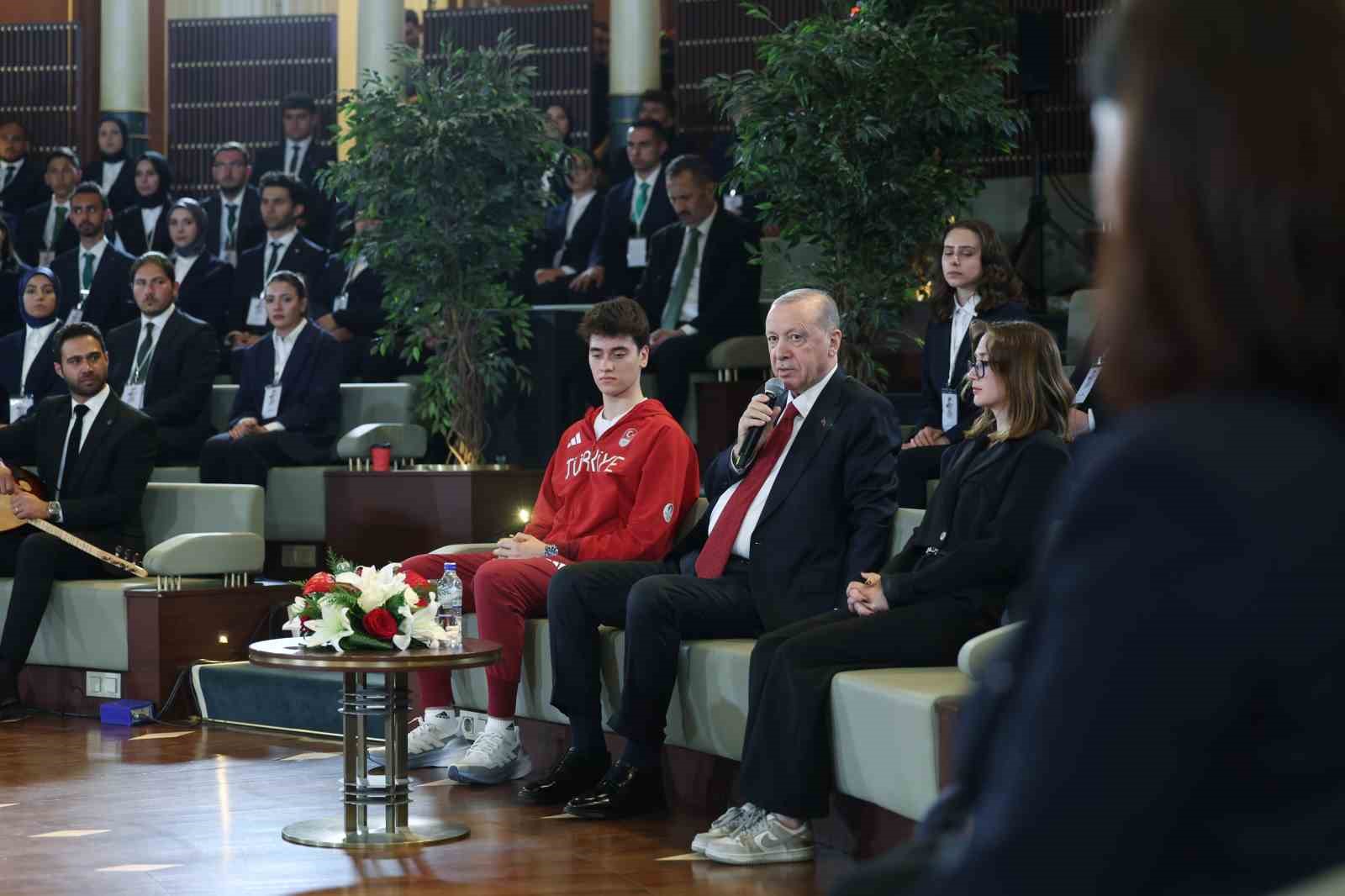 cumhurbaskani-erdogan-terorsuz-turkiye-kavsagini-insallah-suhuletle-dondukten-sonra-turkiye-yuzyili-menziline-cok-daha-hizli-ulasacagiz